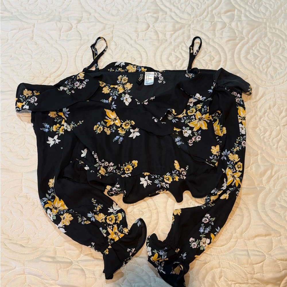 H&M Black Floral Off-Shoulder Ruffle Crop Top